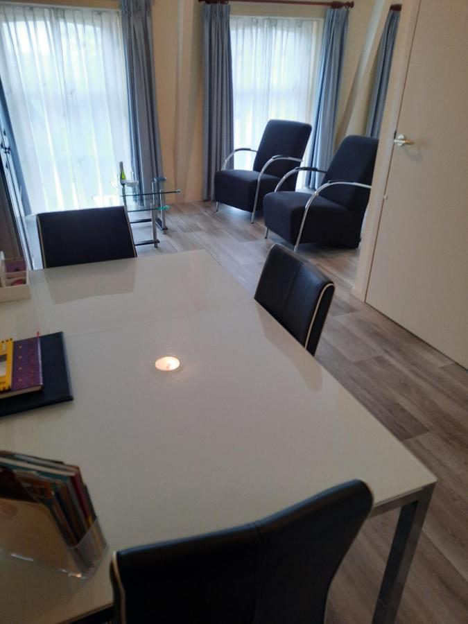 Logement 'De Witte Klok' Oude Bildtzijl Εξωτερικό φωτογραφία